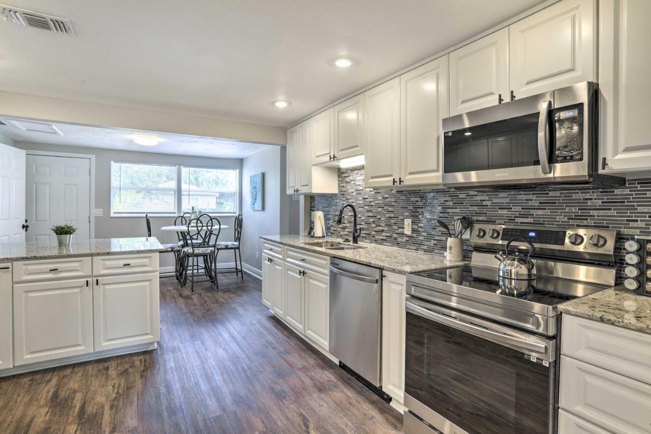 Pet-Friendly Gulfport Home Less Than 2 Mi To Beach St. Petersburg Kültér fotó