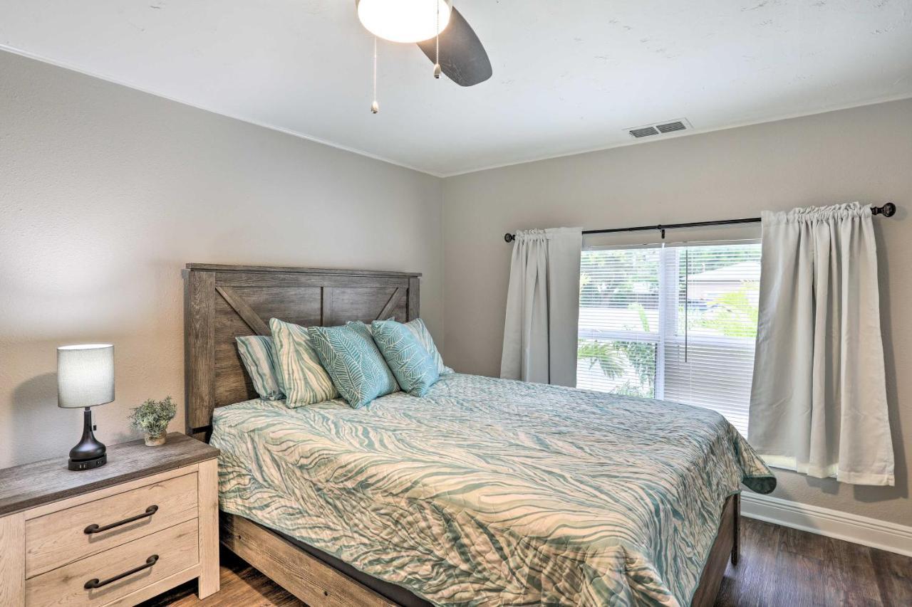 Pet-Friendly Gulfport Home Less Than 2 Mi To Beach St. Petersburg Kültér fotó