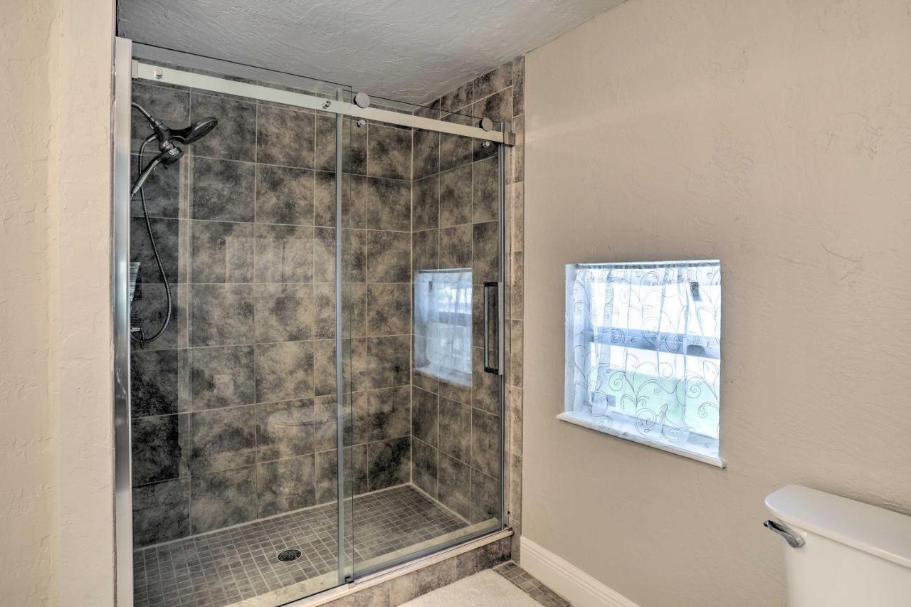 Pet-Friendly Gulfport Home Less Than 2 Mi To Beach St. Petersburg Kültér fotó